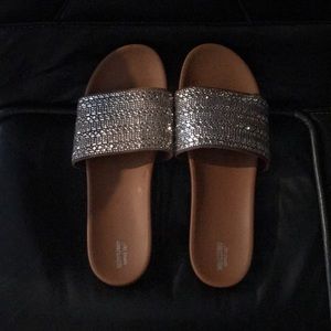 Mossimo slides